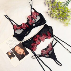 Black & Red Rose Appliqué 3-Piece Strappy Set